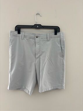 Callaway Men's Light Gray Golf Shorts Flat Front Performance Shorts